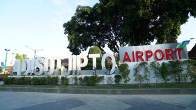 Kebakaran di Bandara Adisutjipto Terjadi Akibat Warga Membakar Sampah, 5000 Meter Persegi Rumput Terbakar