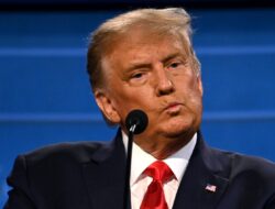 Popularitas Trump Melesat saat Banyak Dakwaan: Mendominasi Bursa Bakal Calon Presiden!