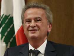 Rekening Mantan Gubernur Bank Sentral Lebanon Dibekukan