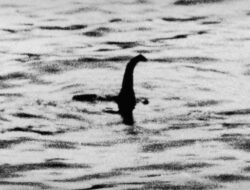 Ratusan Orang Bergerak Bersama Memburu Monster Loch Ness