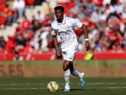 Ten Hag Incar Bintang Real Madrid