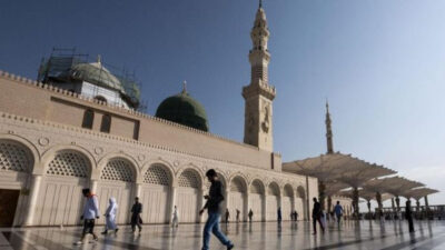 Kepengurusan Masjidil Haram dan Nabawi Dirombak, Bagaimana Syeikh Sudais?