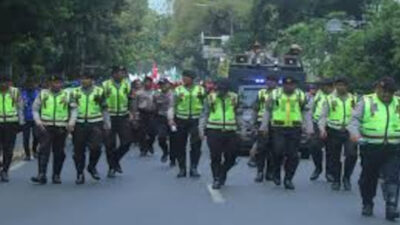 1.100 Personel Gabungan TNI-Polri Dikerahkan untuk Kawal Demo Buruh
