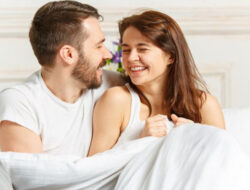 Rahasia Hubungan Suami Istri Tetap Romantis