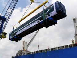 Bangladesh Kembali Order Gerbong Kereta dari Indonesia