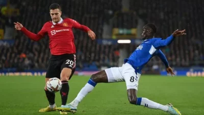 Everton Siap Hadapi Tantangan Meski Dikenai Hukuman Poin