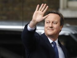 Menteri Luar Negeri Inggris Cameron Desak Gencatan Senjata di Gaza