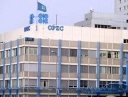 Harga Minyak Mentah Turun Tajam, Imbas Penundaan Pertemuan OPEC+