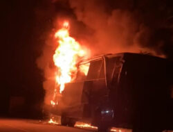 Bus Damri di Sanggau Terbakar