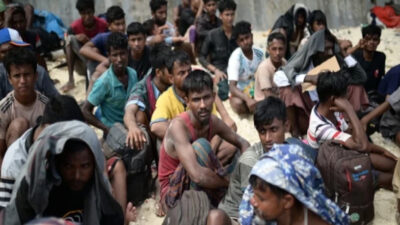 135 Pengungsi Rohingya Dipindahkan ke Kantor Gubernur Aceh