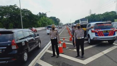 Lalin di Jalan Merdeka Selatan Dialihkan karena Ada Demo di Depan Kedubes AS