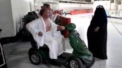Arab Saudi Izinkan Skuter dan Sepeda Masuk Tempat Suci di Makkah