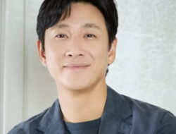 Lee Sun Kyun, Pemain Film Parasite Meninggal Dunia Diduga Bunuh Diri