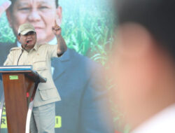 Prabowo: Mentan Baru 2 Bulan Menjabat Sudah Berbuat Luar Biasa Untuk Petani Indonesia