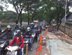 Imbas Proyek MRT di Olimo Jakbar, Jalan Ambles hingga Macet Sampai 2 Kilometer