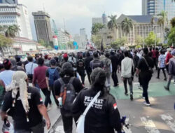 Penyebab Dua Kubu Massa Pendemo MK Ricuh di Patung Kuda Monas