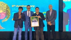 JNE Raih Penghargaan The Iconomics Indonesia Best 50 CSR Awards 2024 Courier Service