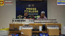 Bea Cukai Banyuwangi Gagalkan Pengiriman Arak Bali dan Rokok Ilegal