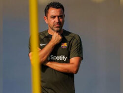 Barcelona Resmi Pecat Xavi Hernandez