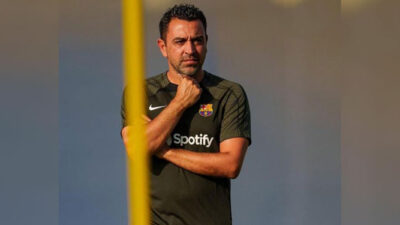 Barcelona Resmi Pecat Xavi Hernandez