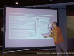 Sekjen KLHK Bambang H: Masyarakat Aktor Penting Pengelolaan Hutan yang Produktif