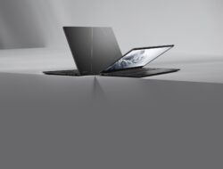 ASUS Zenbook 14 OLED (UM3406HA): Laptop Tipis AI Berperforma Tinggi dengan Layar OLED