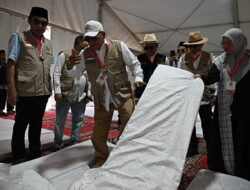 Sidak Haji, Timwas DPR Temukan Tenda Sempit dan Kasur Jemaah Mirip Karpet Anak TK