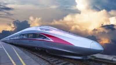 Proyek Kereta Cepat Jakarta-Bandung (Whoosh): Kendala dan Respon dari PT Kereta Cepat Indonesia China (KCIC) dan PT Wijaya Karya (Persero) Tbk (WIKA)