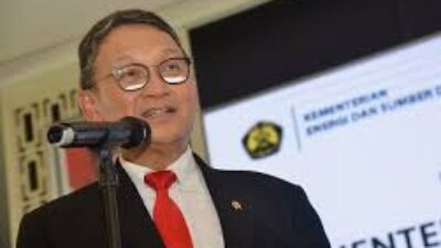 Istana Kepresidenan Bantah Kabar Reshuffle Kabinet: Menteri ESDM Arifin Tasrif Masih Bertugas Seperti Biasa