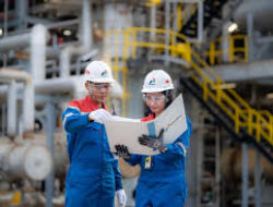 Pemerintah Tingkatkan Standar BBM ke Euro 4 Melalui Investasi Pertamina di RDMP Balikpapan.