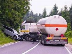houston 18 wheeler accident attorney