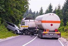 Featured image for houston 18 wheeler accident attorney