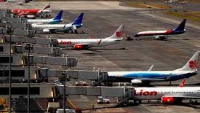 Permintaan Penerbangan Domestik Indonesia Belum Pulih, Maskapai Terus Tertekan