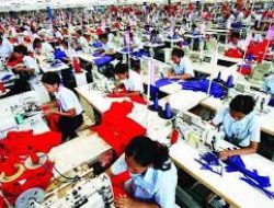 Krisis Industri Tekstil: Kebangkrutan Sritex dan Dampaknya bagi Pekerja