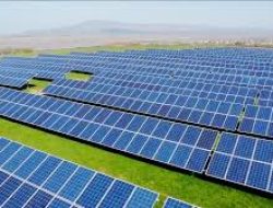 Bakrie & Brothers (BNBR) Siap Perkuat Lini Bisnis Energi Terbarukan dengan Proyek PLTS Terapung dan PLTB