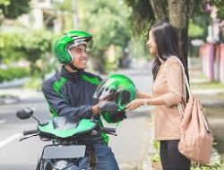 Menteri ESDM Bahlil Lahadalia: Subsidi BBM untuk Ojek Online Akan Gunakan Skema UMKM