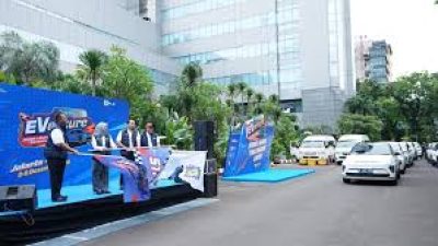 PLN Gelar Touring Mobile EVenture 2024, Promosikan Kendaraan Listrik dan Infrastruktur Pengisian Daya