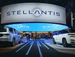 Stellantis Recall 250 Ribu Kendaraan di AS karena Masalah Kantung Udara